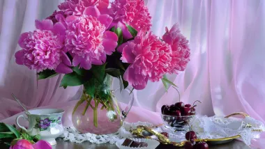 Открытка с пожеланиями Пионы